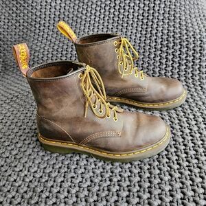 Dr. Martens 1460 Crazy Horse Leather Boots men’s size 8